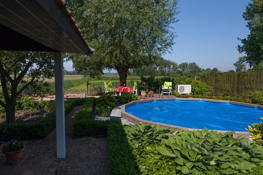 In D'Ouwe Vlaamse Schuur Bed & Breakfast Ossendrecht Eksteriør bilde